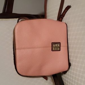 Beautiful Dooney & Bourke Leather Domed Trixie Crossbody